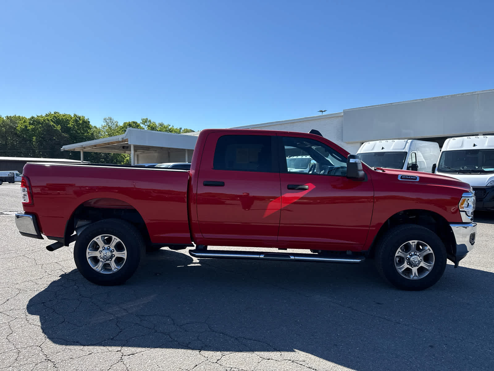 2024 RAM 2500 Big Horn Crew Cab 4x4 6'4' Box