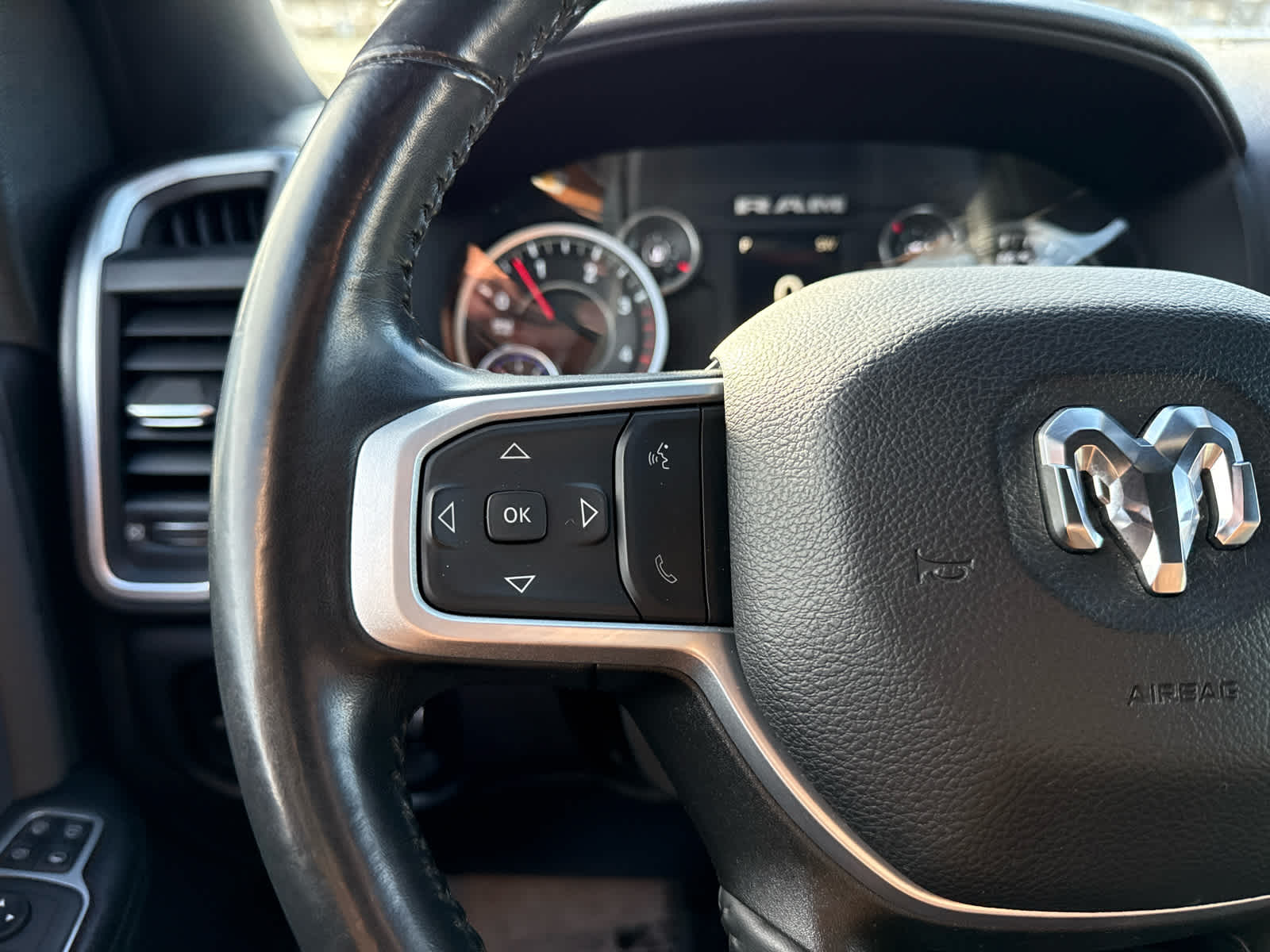 2023 RAM 2500 Big Horn Crew Cab 4x4 6'4' Box