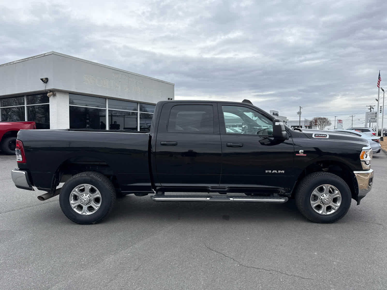 2023 RAM 2500 Big Horn Crew Cab 4x4 6'4' Box