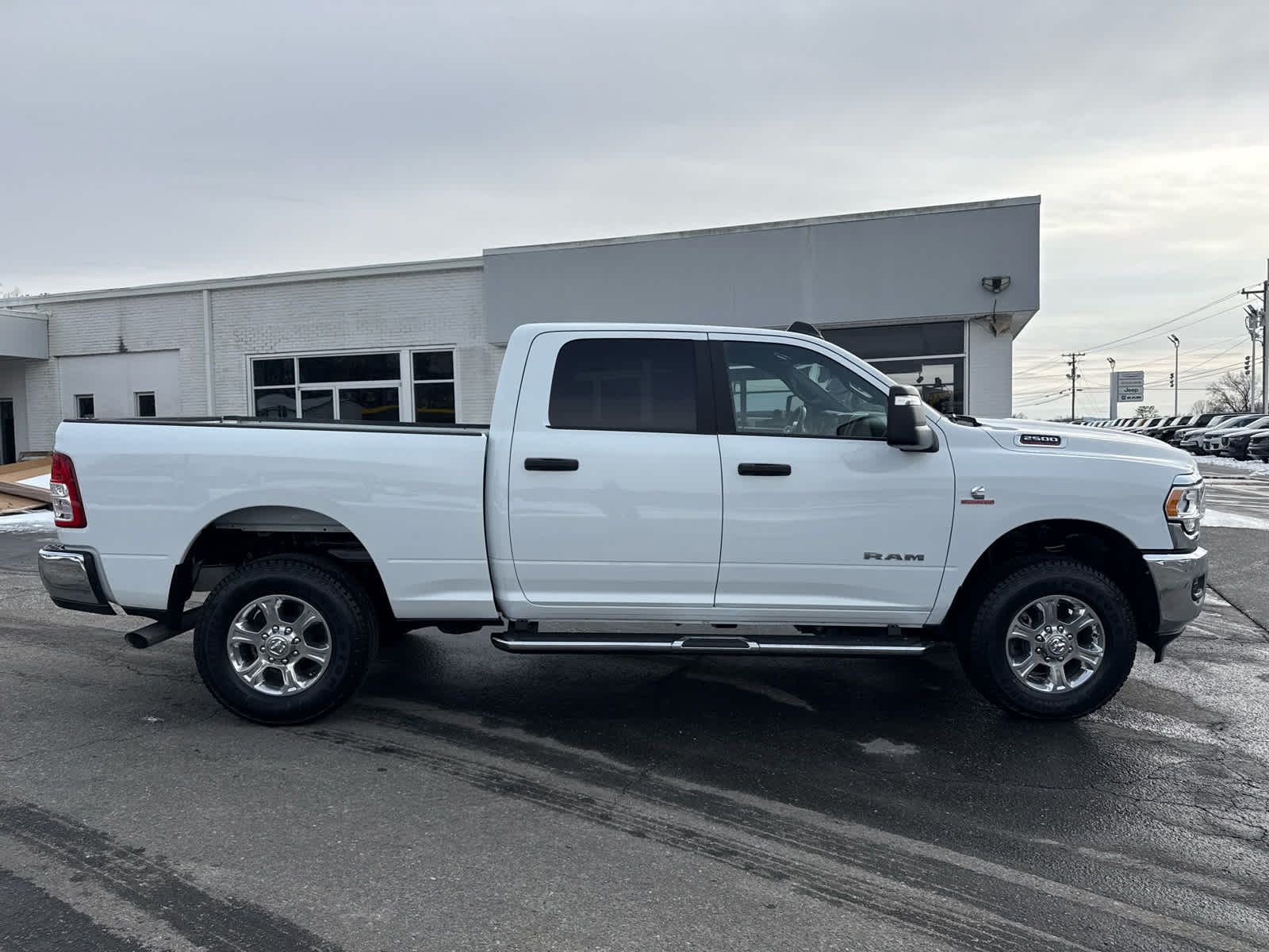 2024 RAM 2500 Big Horn Crew Cab 4x4 6'4' Box