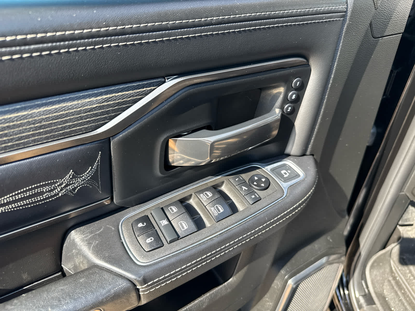 2021 RAM 2500 Limited Mega Cab 4x4 6'4' Box