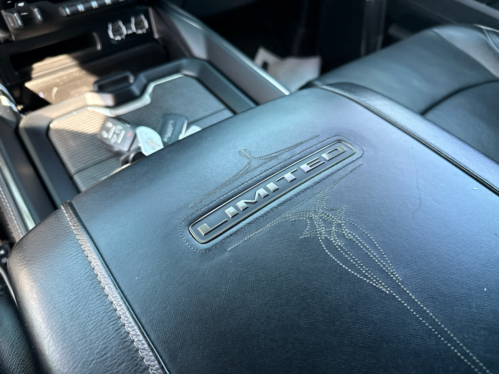 2021 RAM 2500 Limited Mega Cab 4x4 6'4' Box