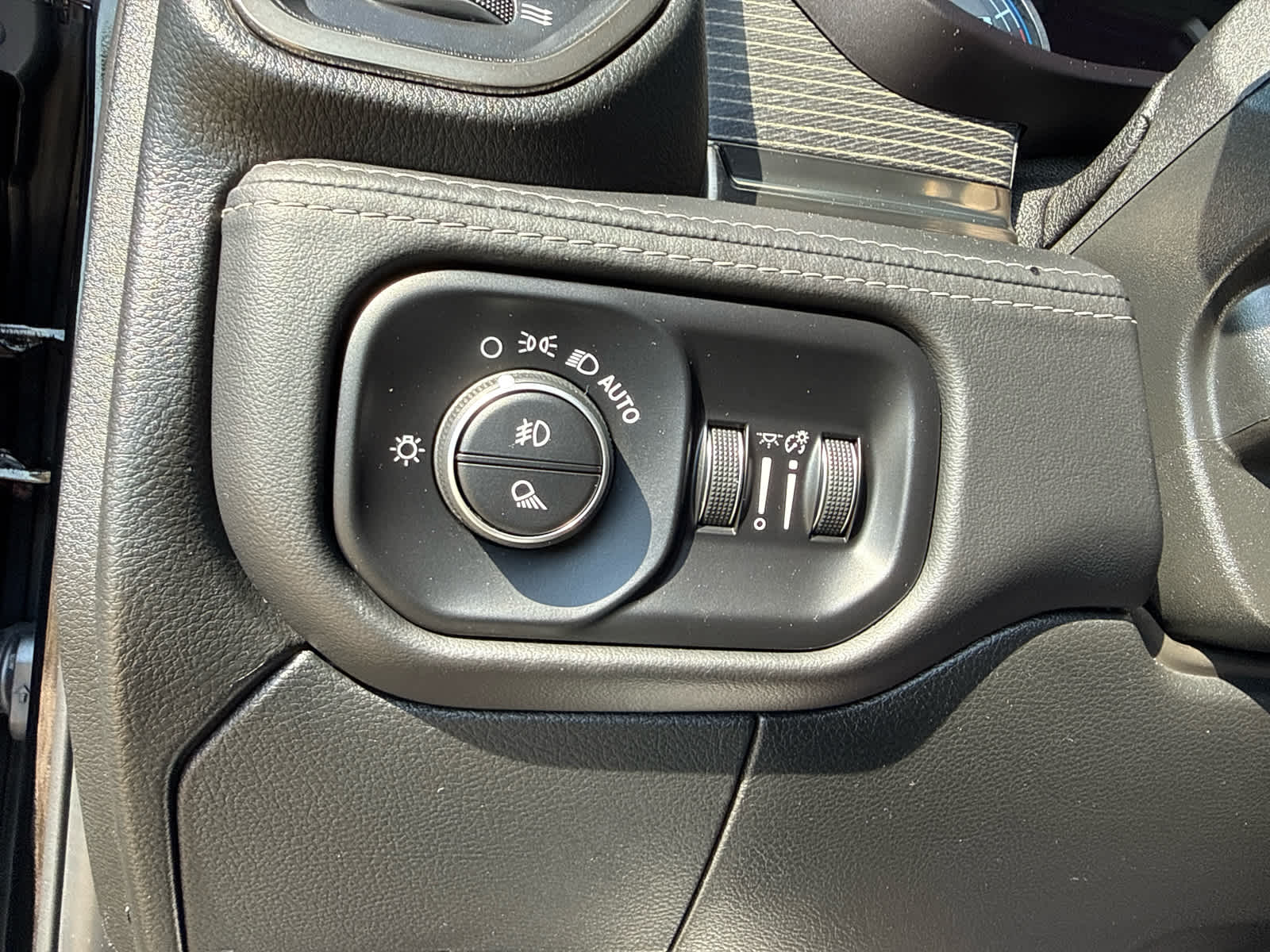 2021 RAM 2500 Limited Mega Cab 4x4 6'4' Box