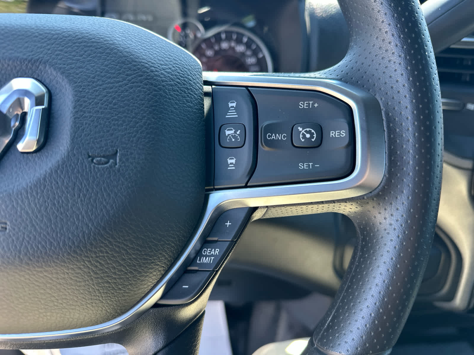 2025 RAM Ram 4500 Chassis Cab RAM 4500 TRADESMAN CHASSIS CREW CAB 4X4 84' CA