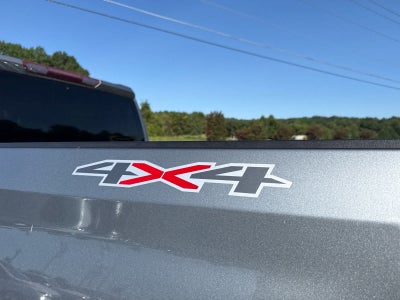 2023 Chevrolet Silverado 1500 4WD Crew Cab Short Bed Custom