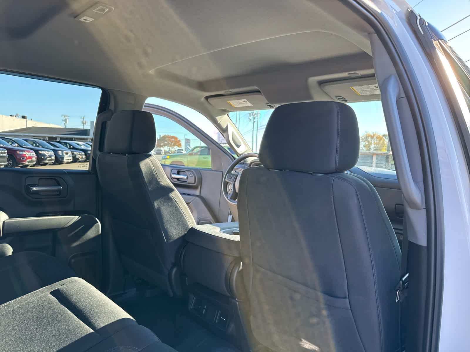 2024 Chevrolet Silverado 1500 4WD Crew Cab Short Bed Custom