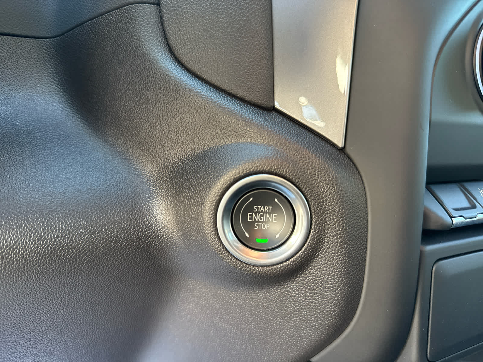 2024 Chevrolet Silverado 1500 4WD Crew Cab Short Bed Custom