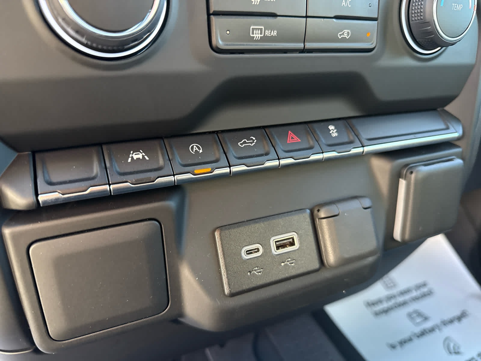 2024 Chevrolet Silverado 1500 4WD Crew Cab Short Bed Custom