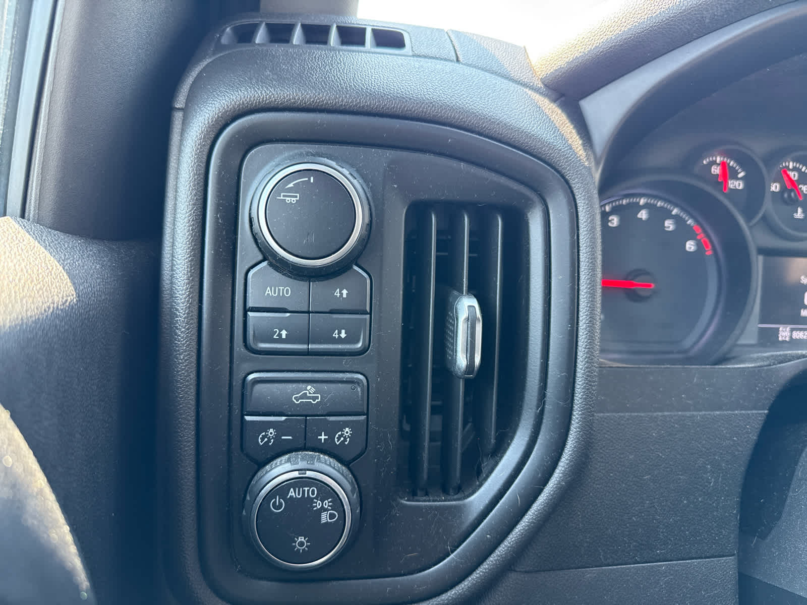 2020 Chevrolet Silverado 1500 Custom Trail Boss