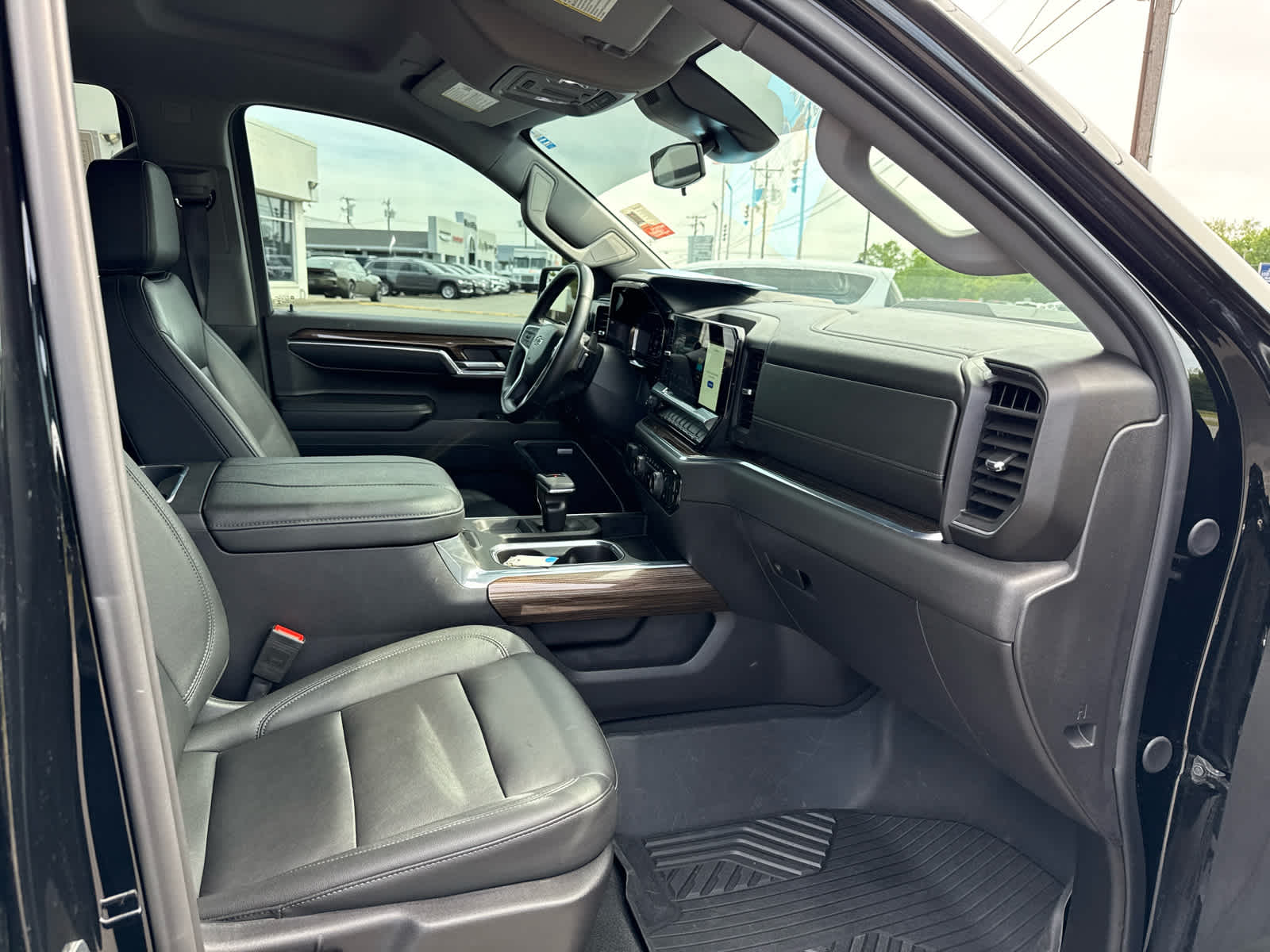 2024 Chevrolet Silverado 1500 4WD Crew Cab Short Bed LT Trail Boss