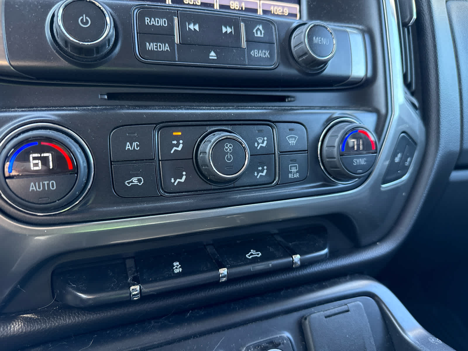 2015 Chevrolet Silverado 1500 1LT