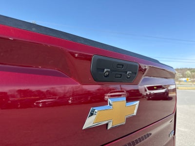 2021 Chevrolet Silverado 1500 4WD Crew Cab Short Bed LTZ