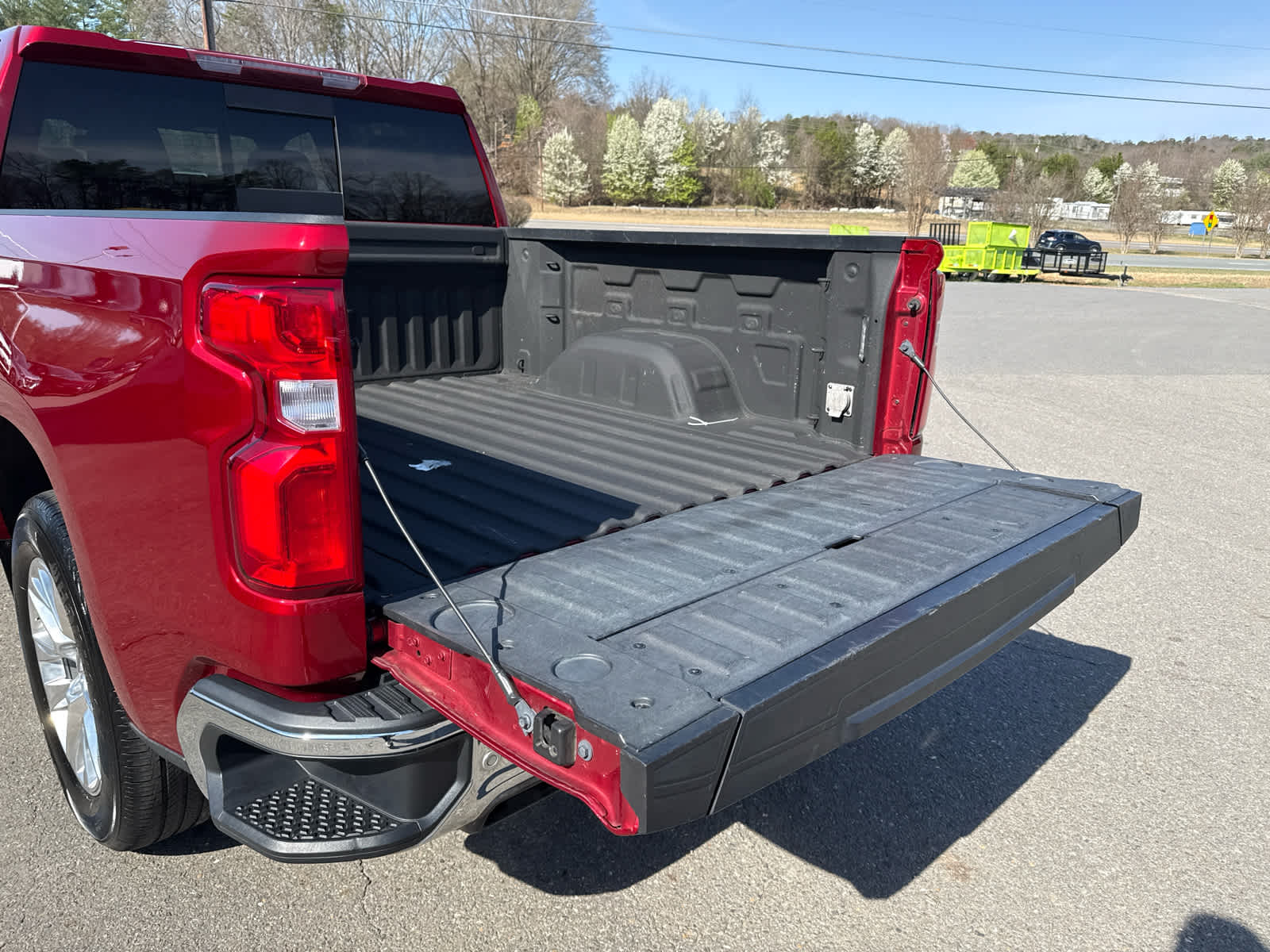 2021 Chevrolet Silverado 1500 4WD Crew Cab Short Bed LTZ