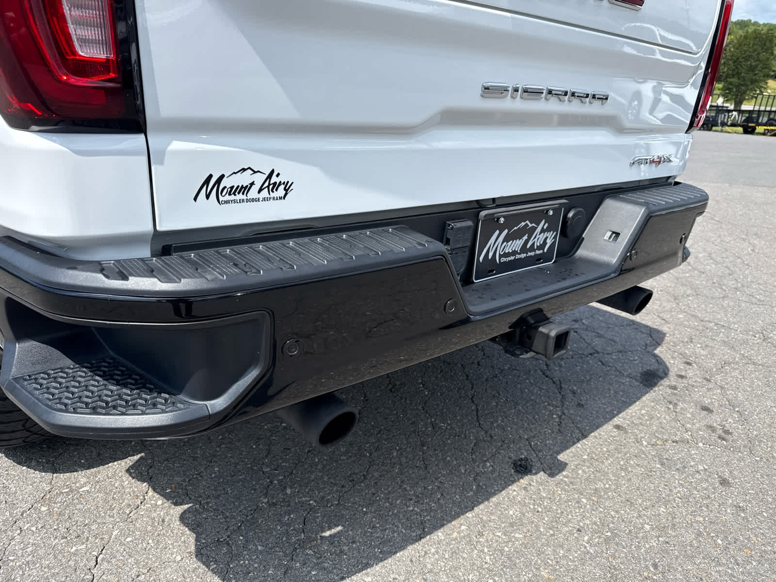 2024 GMC Sierra 1500 AT4X