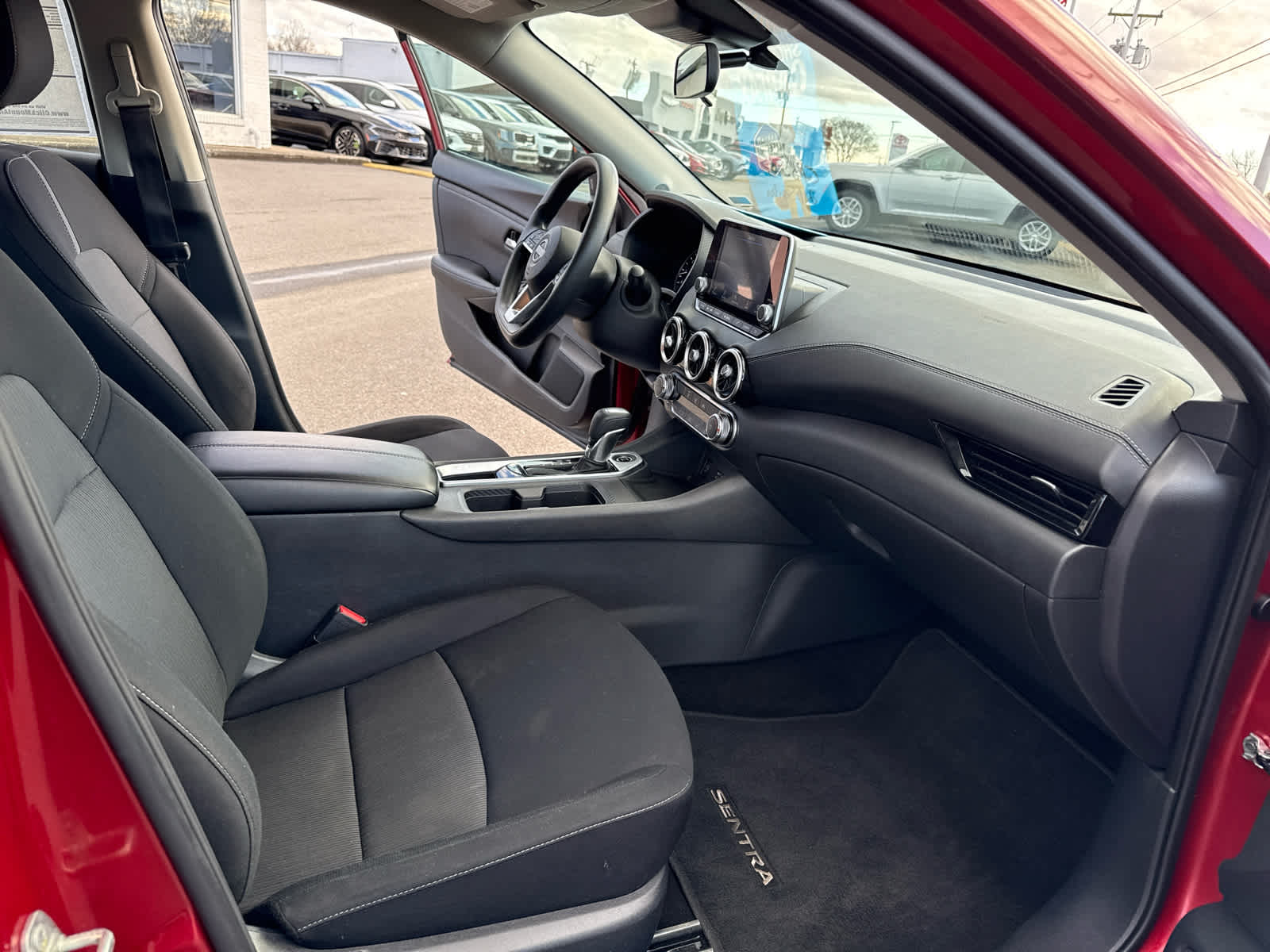 2024 Nissan Sentra SV Xtronic CVT