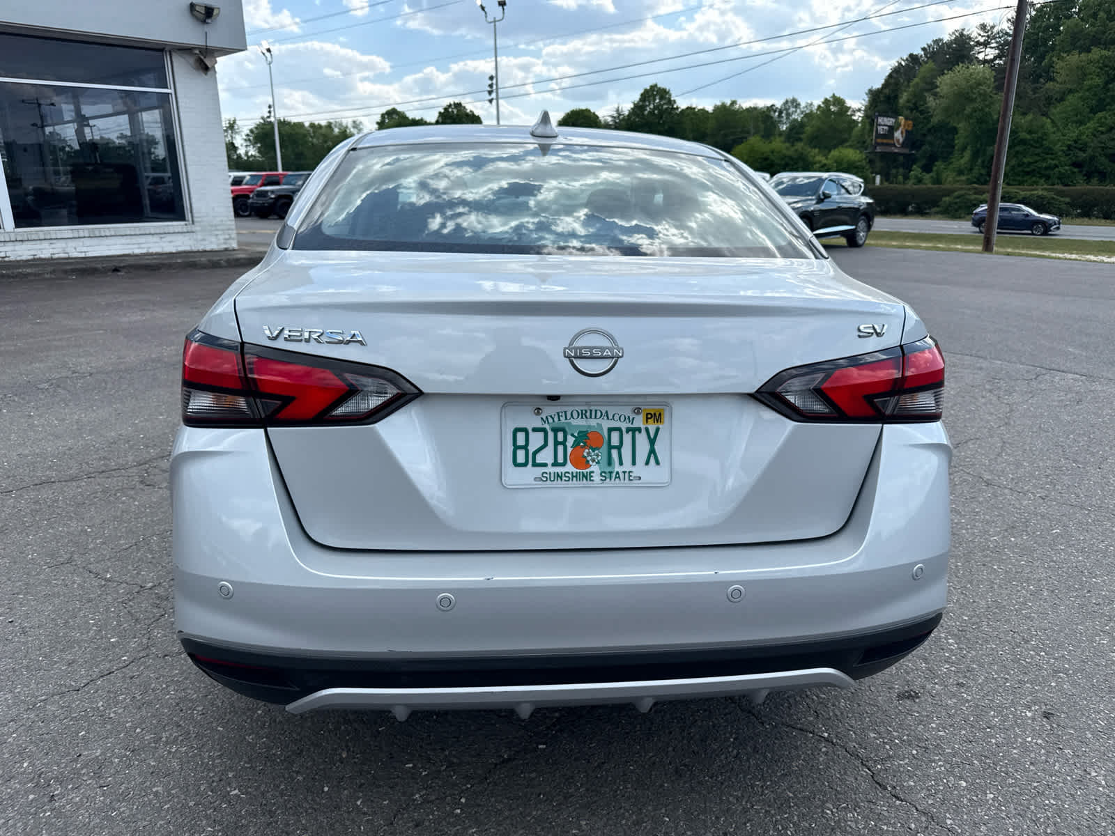 2024 Nissan Versa 1.6 SV