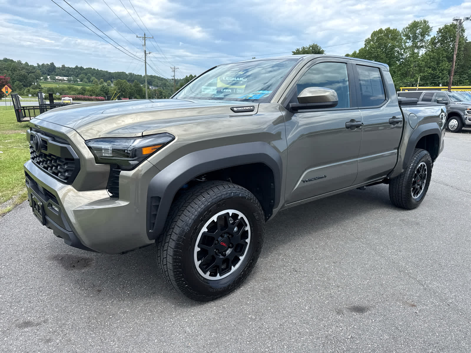 2025 Toyota Tacoma Hybrid TRD Off Road
