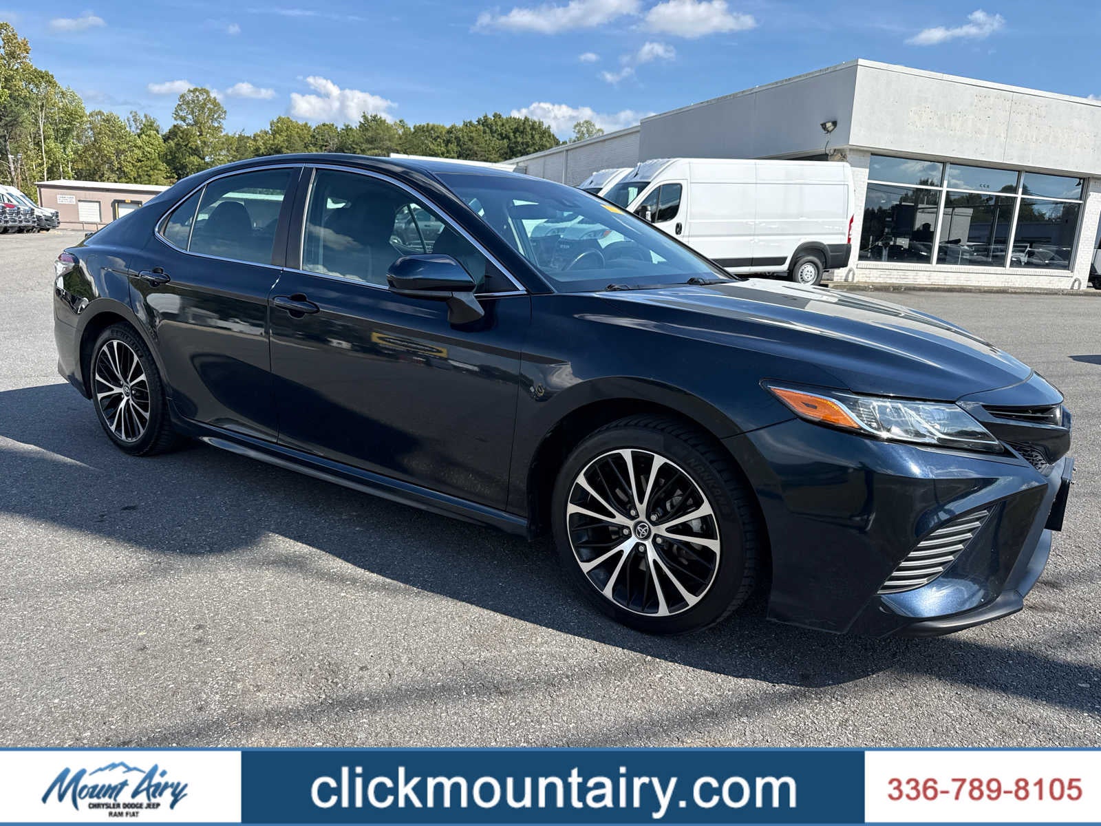 2020 Toyota Camry SE