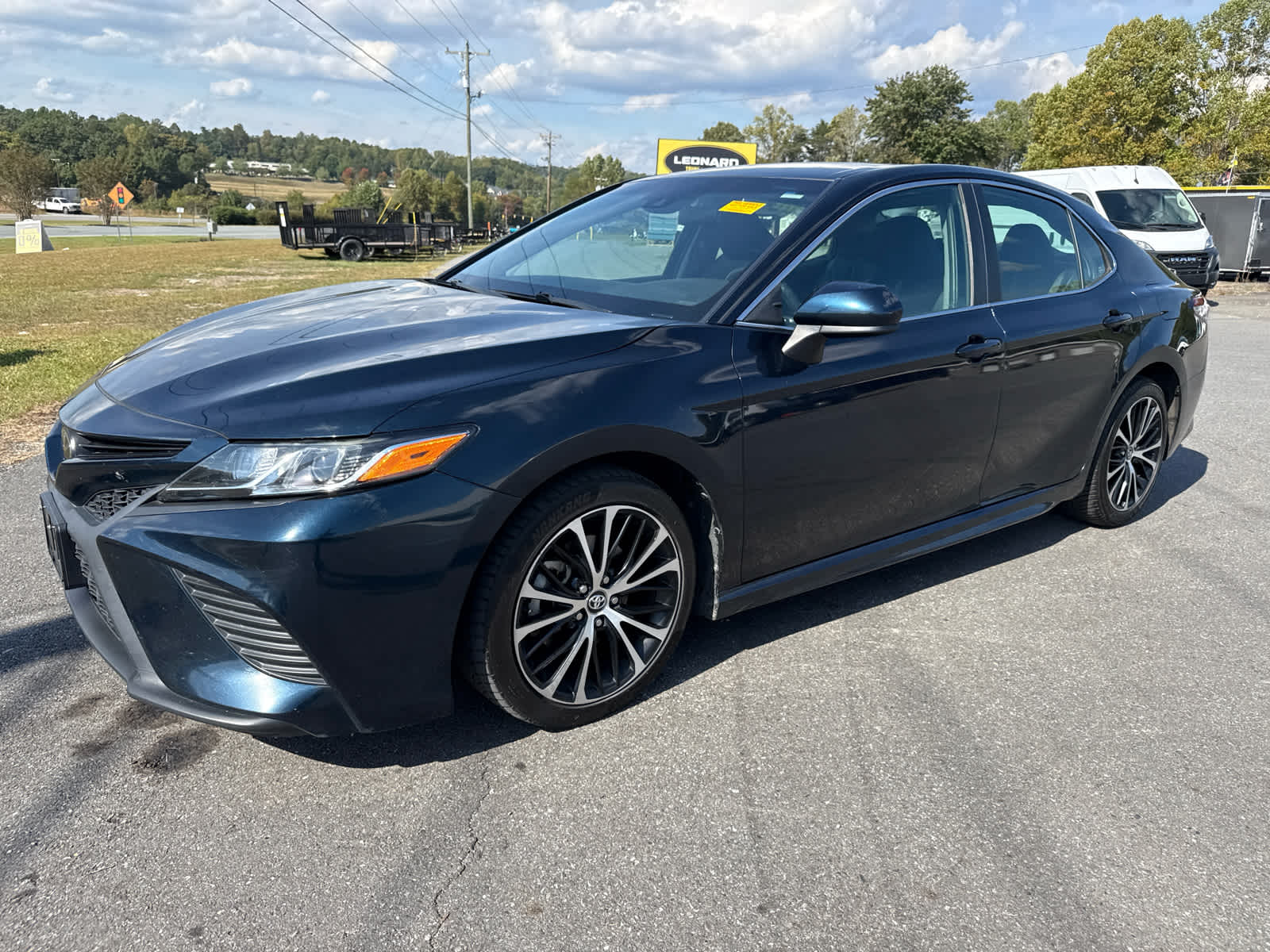 2020 Toyota Camry SE