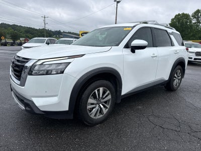 2025 Nissan Pathfinder SL FWD