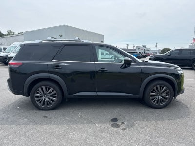 2023 Nissan Pathfinder SL 4WD