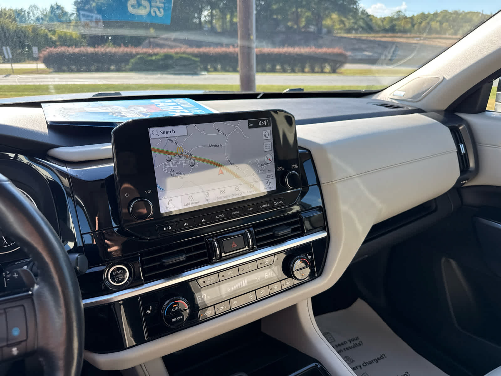 2023 Nissan Pathfinder SL 4WD