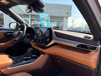 2022 Toyota Highlander Platinum