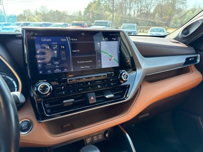 2022 Toyota Highlander Platinum