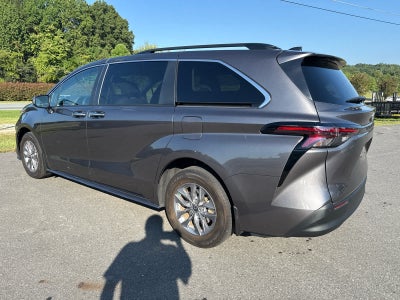 2023 Toyota Sienna XLE
