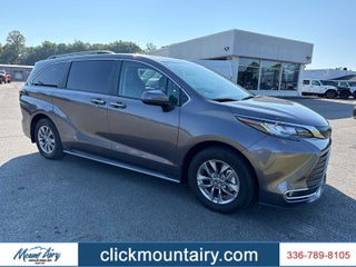 2023 Toyota Sienna XLE