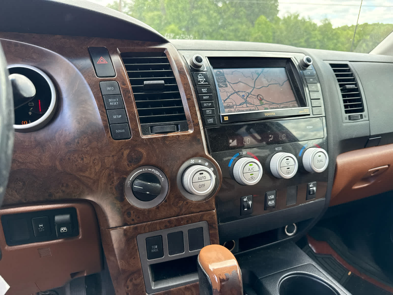 2010 Toyota Tundra LTD