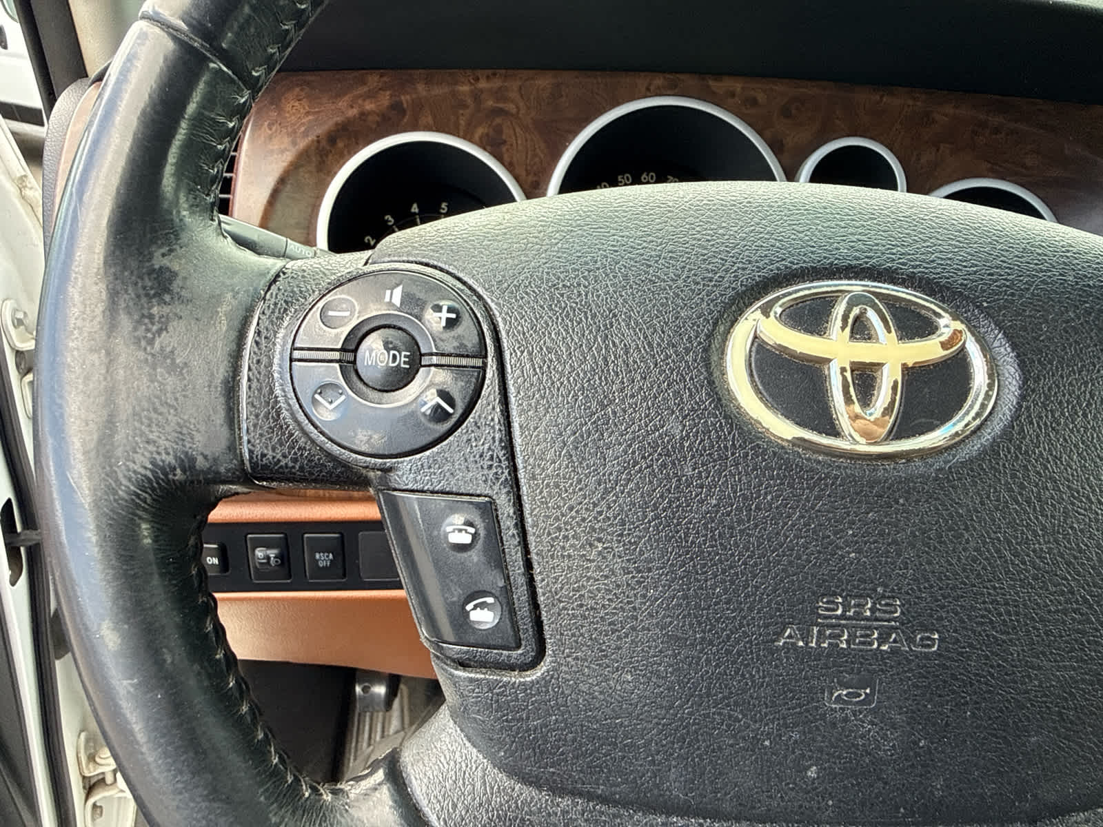 2010 Toyota Tundra LTD