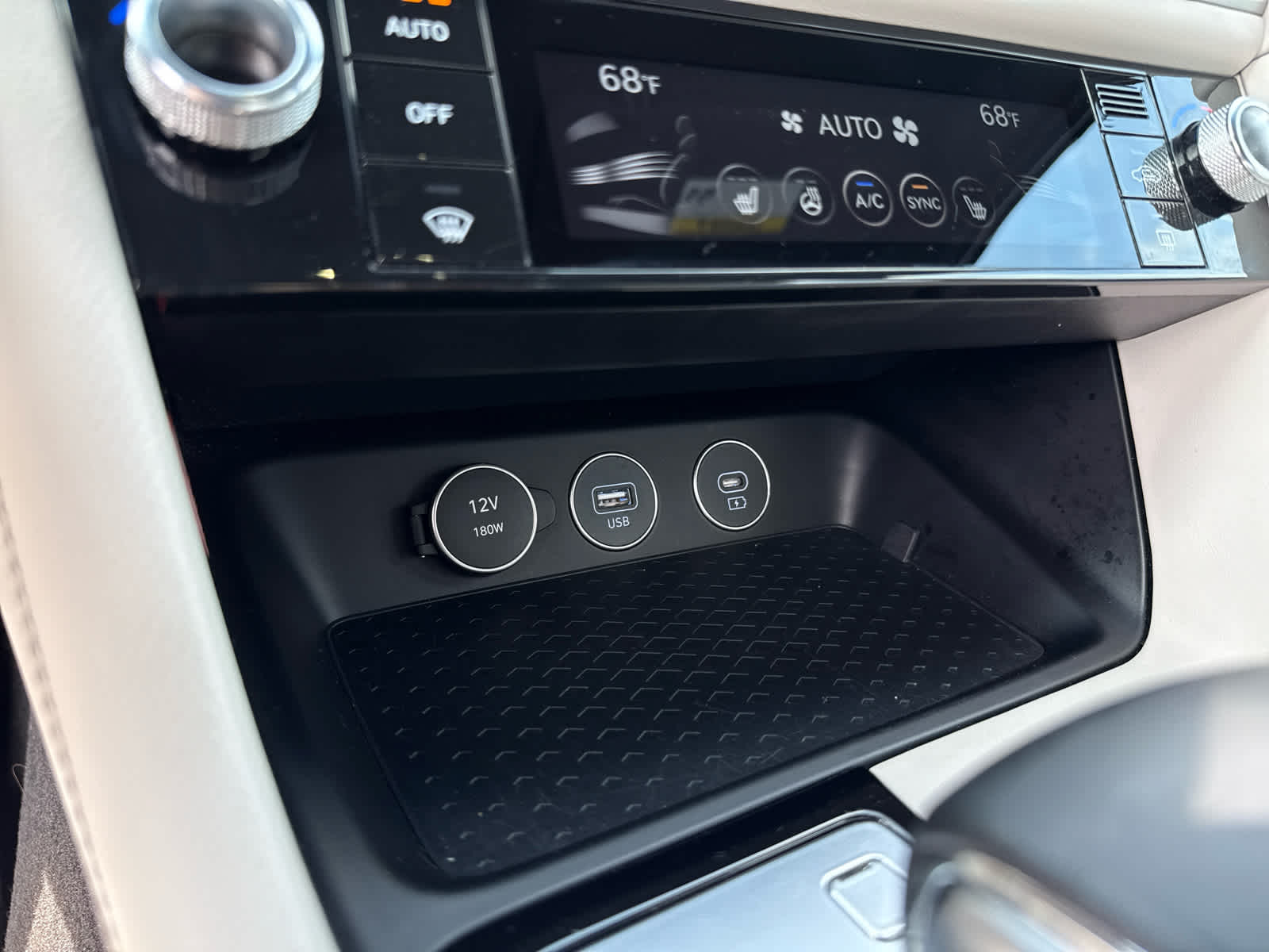 2024 Genesis G70 2.5T AWD