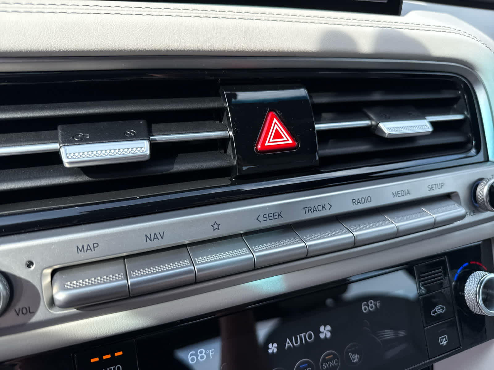 2024 Genesis G70 2.5T AWD