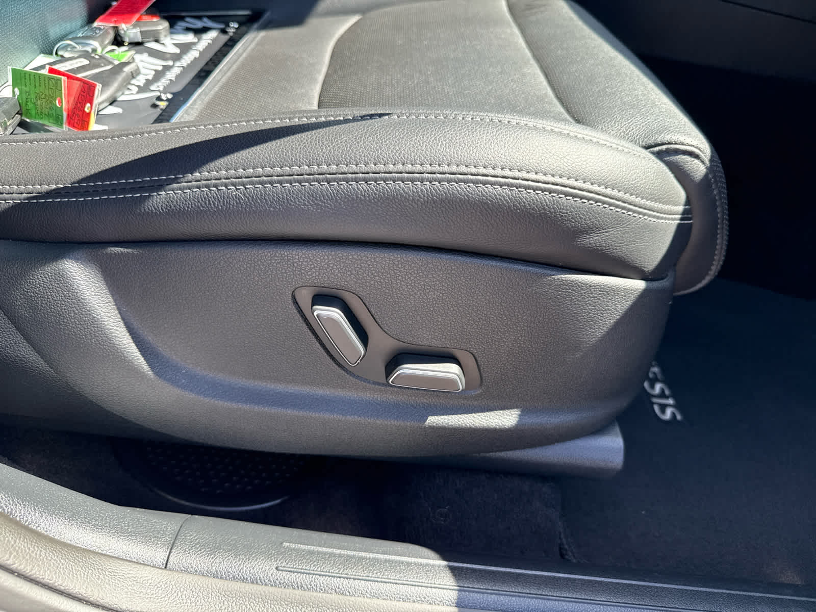 2025 Genesis GV70 2.5T AWD