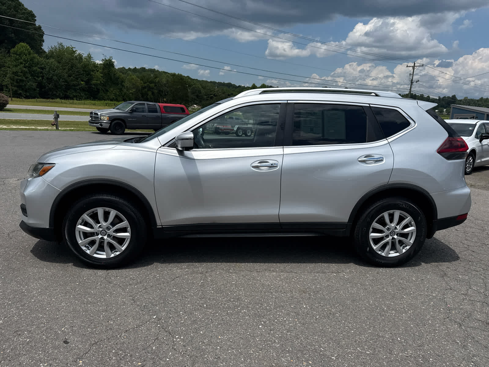 2018 Nissan Rogue SV