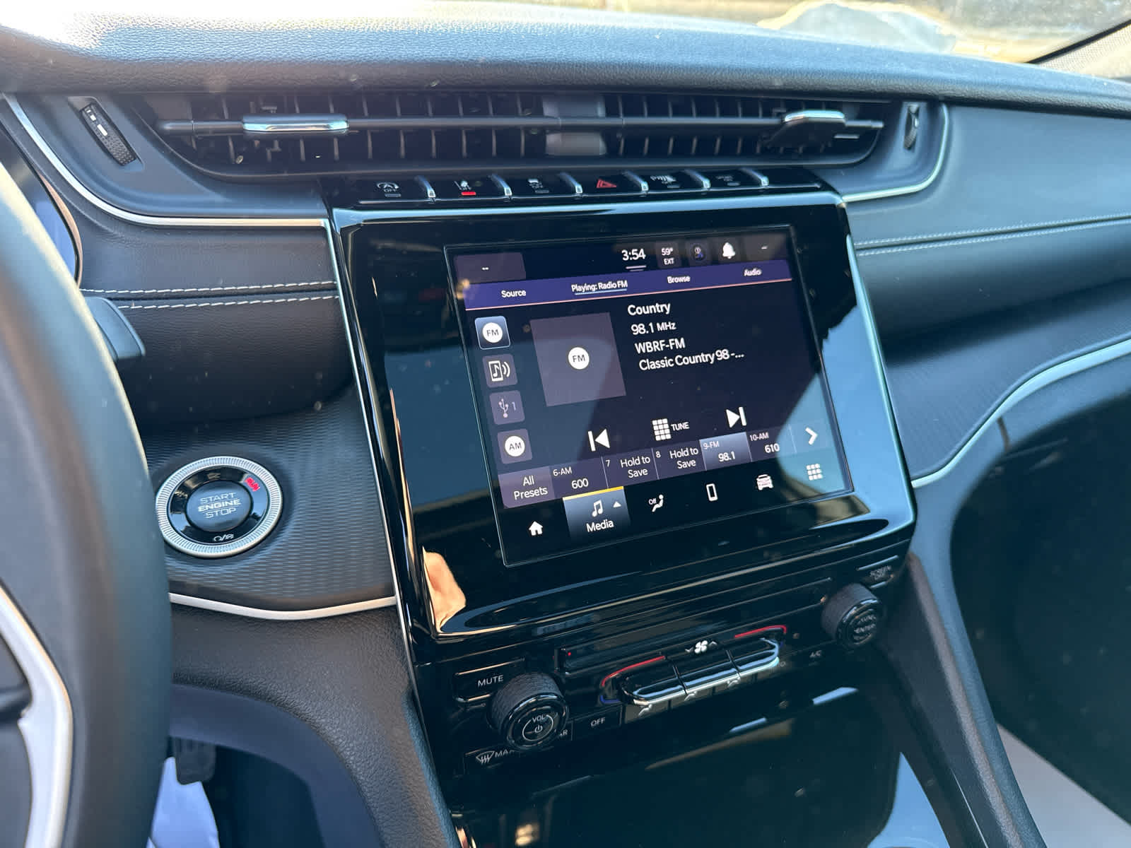 2024 Jeep Grand Cherokee Laredo X