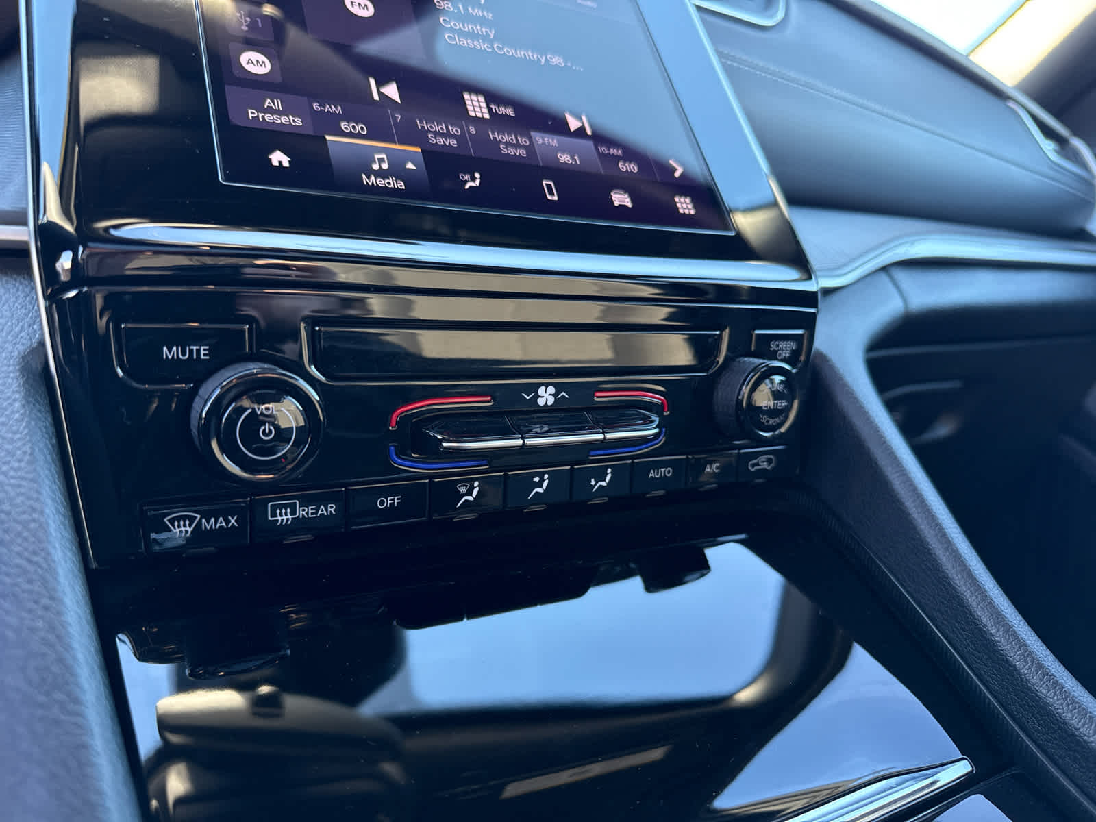 2024 Jeep Grand Cherokee Laredo X