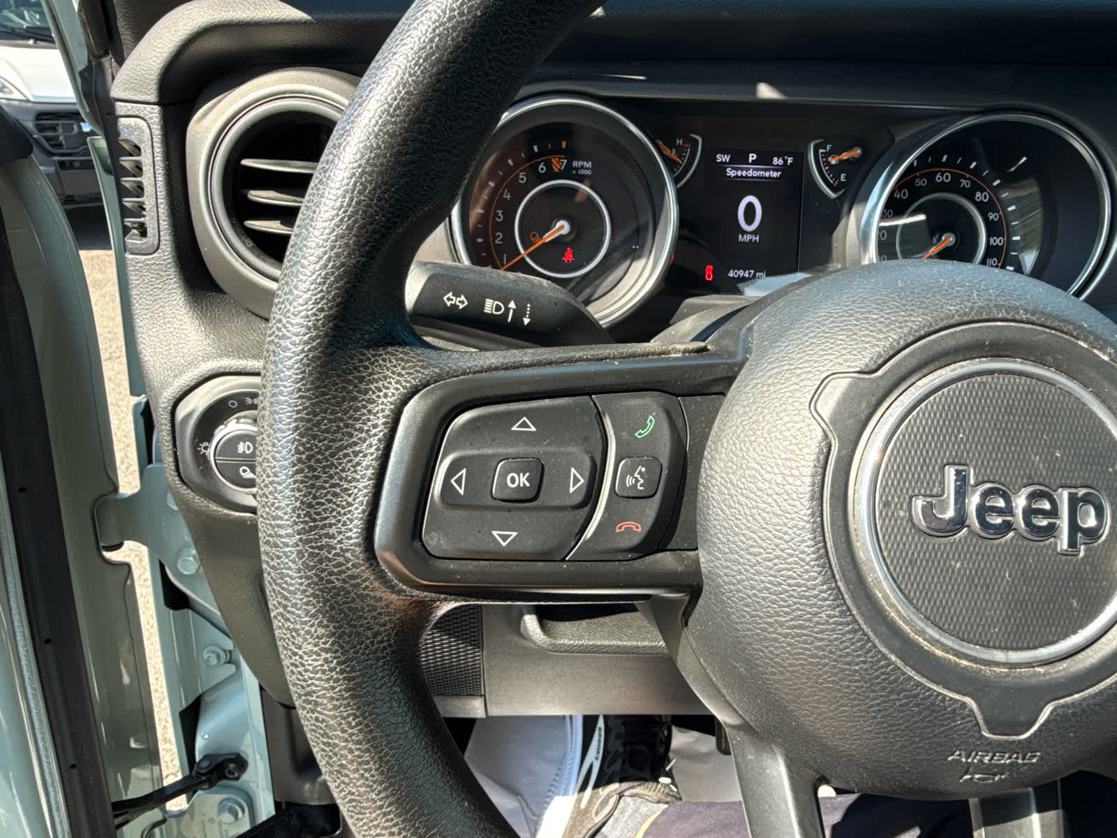 2023 Jeep Gladiator Sport