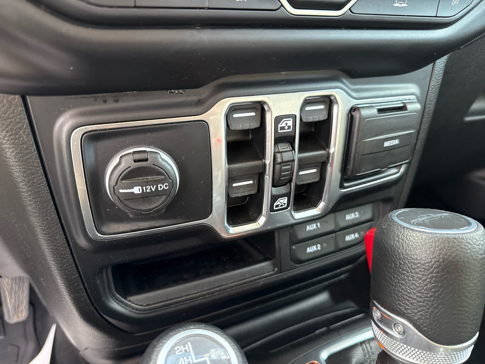 2022 Jeep Gladiator Sport S