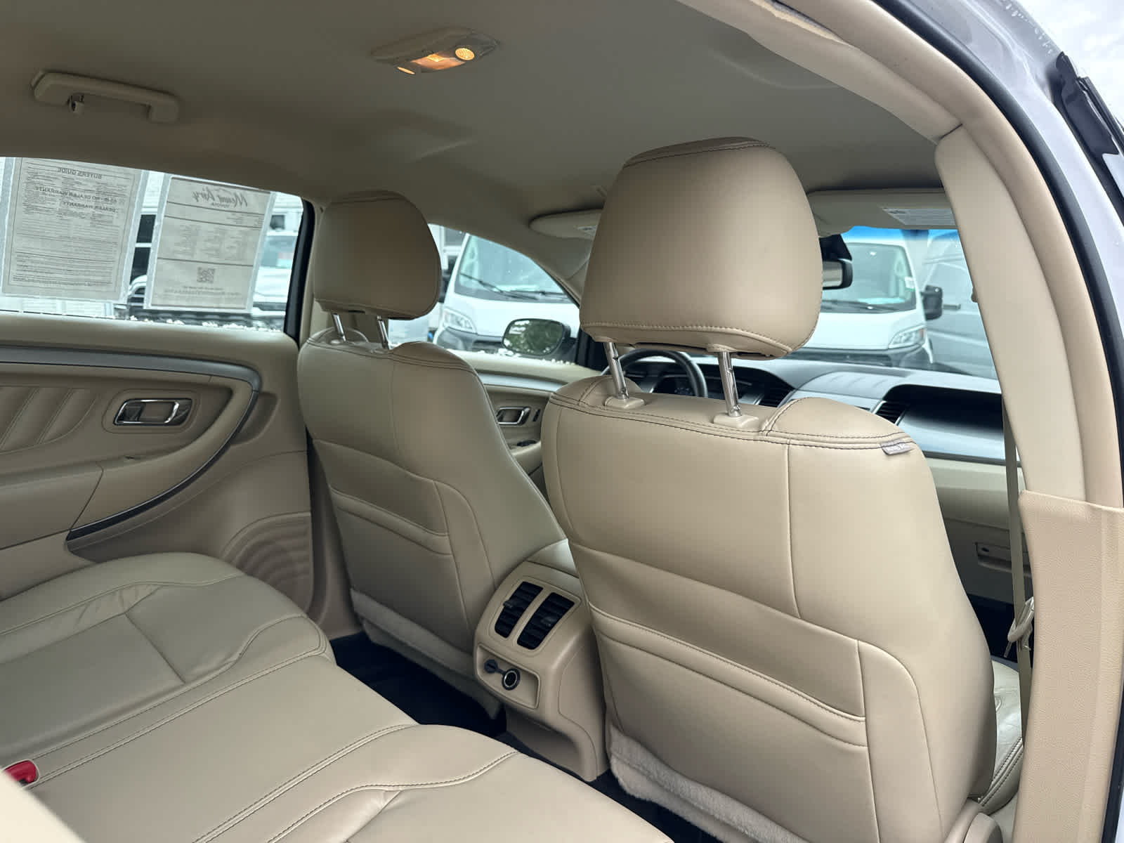 2018 Ford Taurus SEL