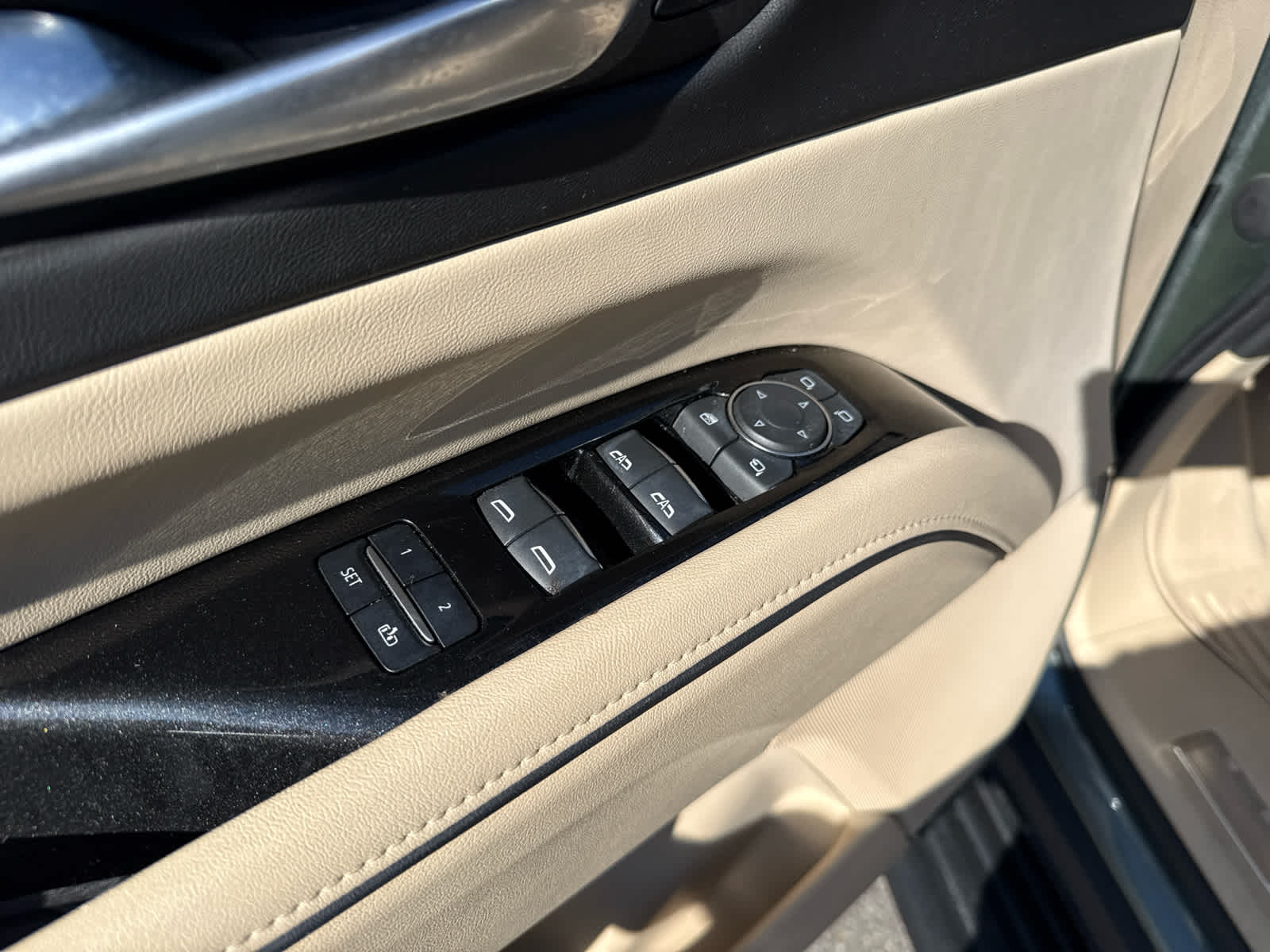 2023 Cadillac Escalade 4WD Premium Luxury