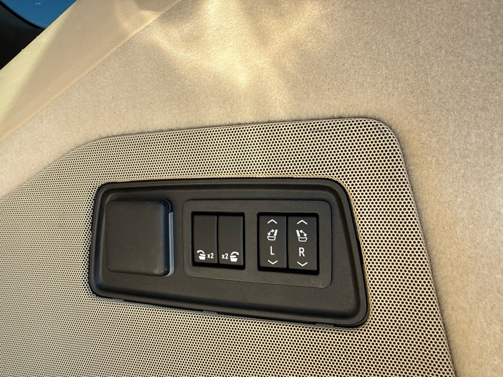 2023 Cadillac Escalade 4WD Premium Luxury