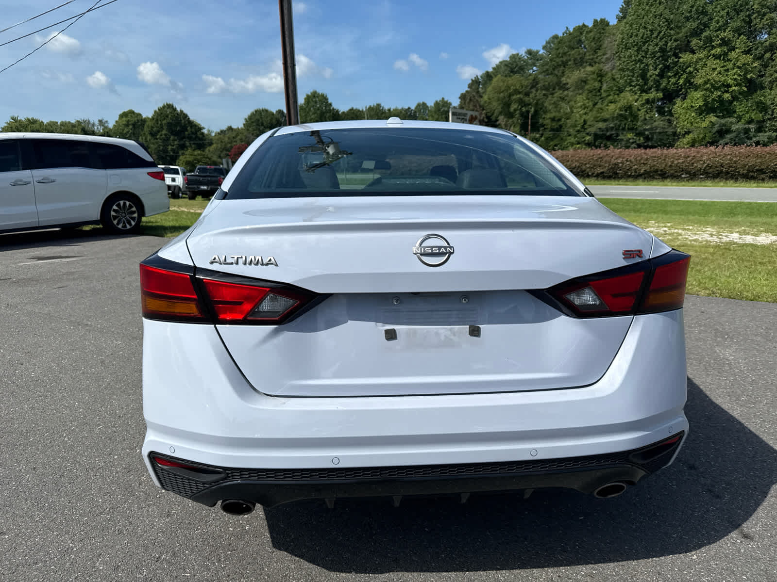 2025 Nissan Altima SR