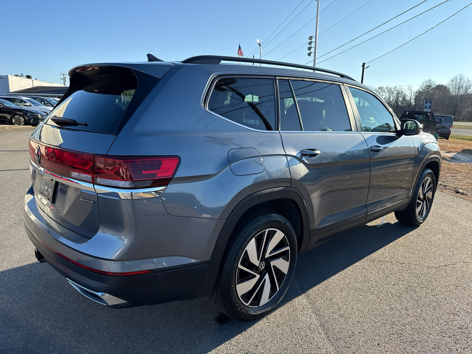 2024 Volkswagen Atlas 2.0T SE w/Technology