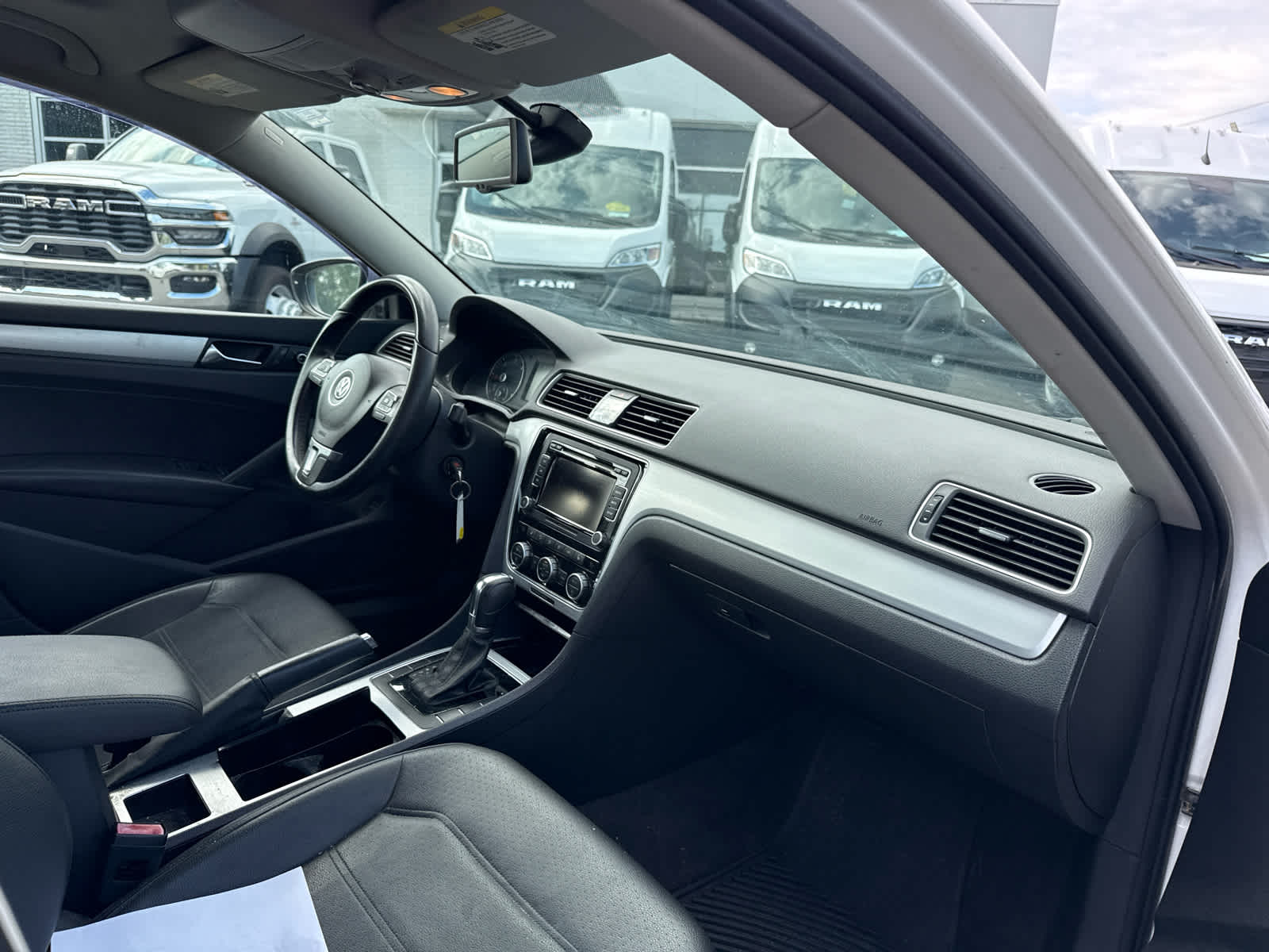 2012 Volkswagen Passat TDI SE w/Sunroof
