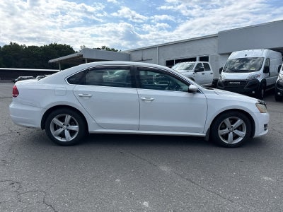 2012 Volkswagen Passat TDI SE w/Sunroof