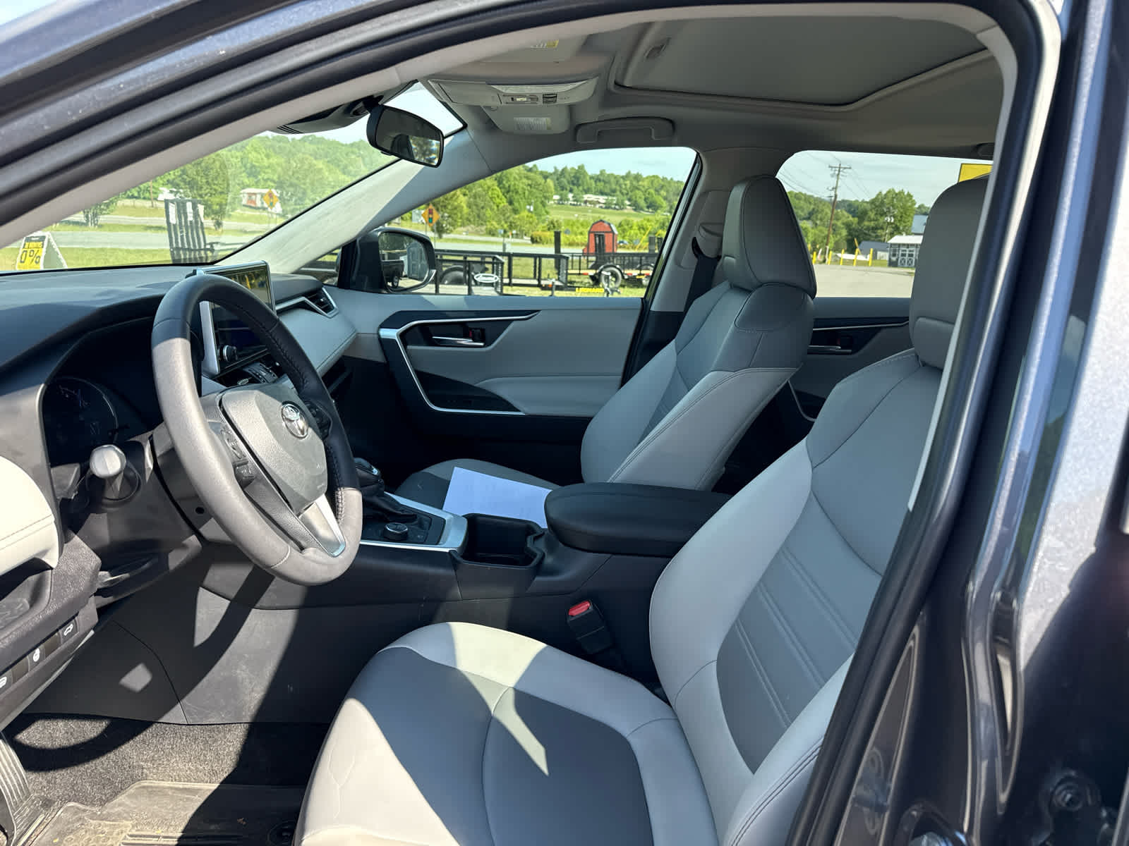 2025 Toyota RAV4 Hybrid XLE Premium