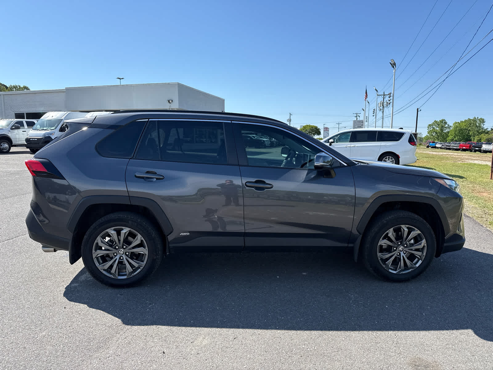 2025 Toyota RAV4 Hybrid XLE Premium