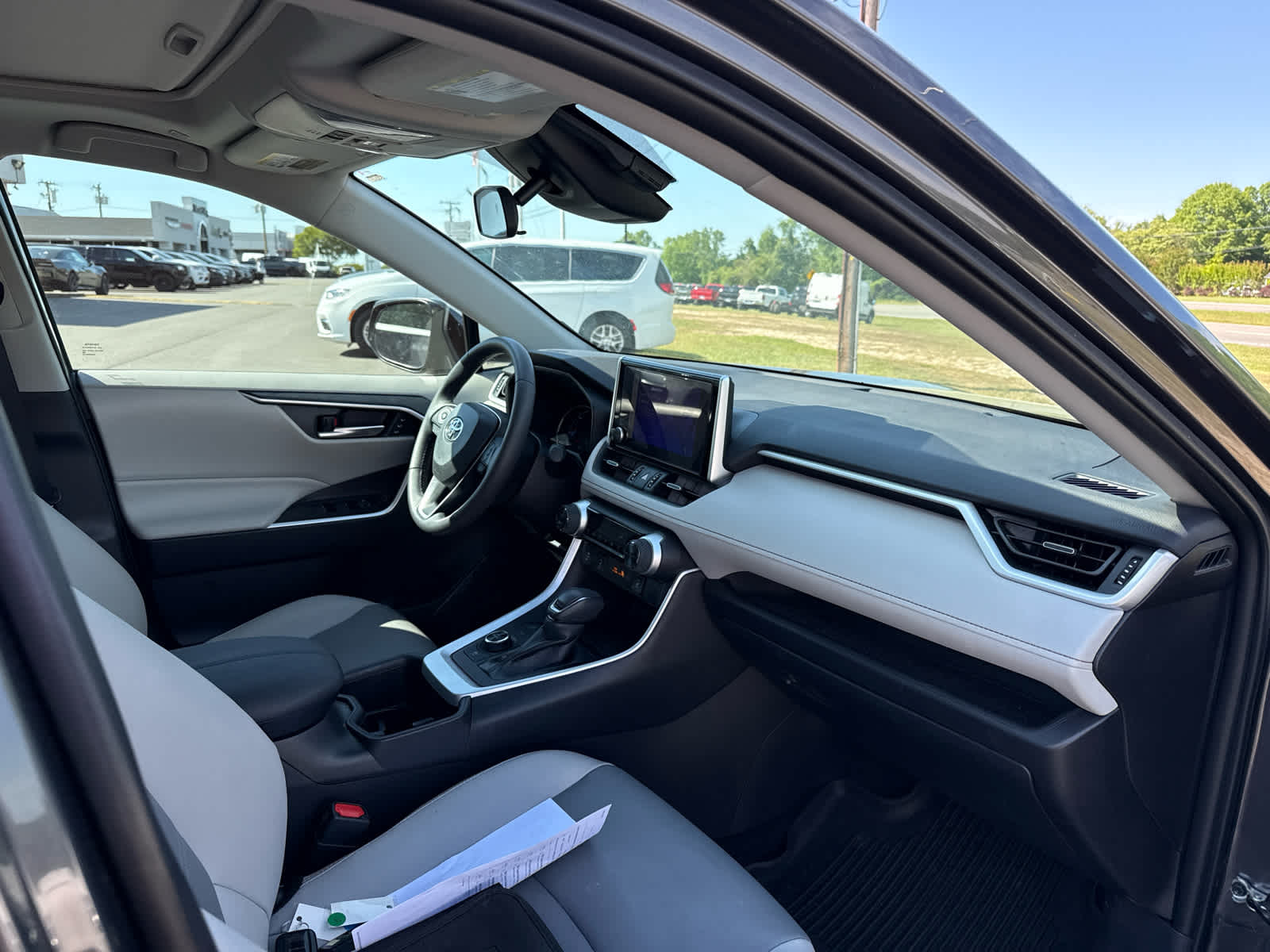 2025 Toyota RAV4 Hybrid XLE Premium
